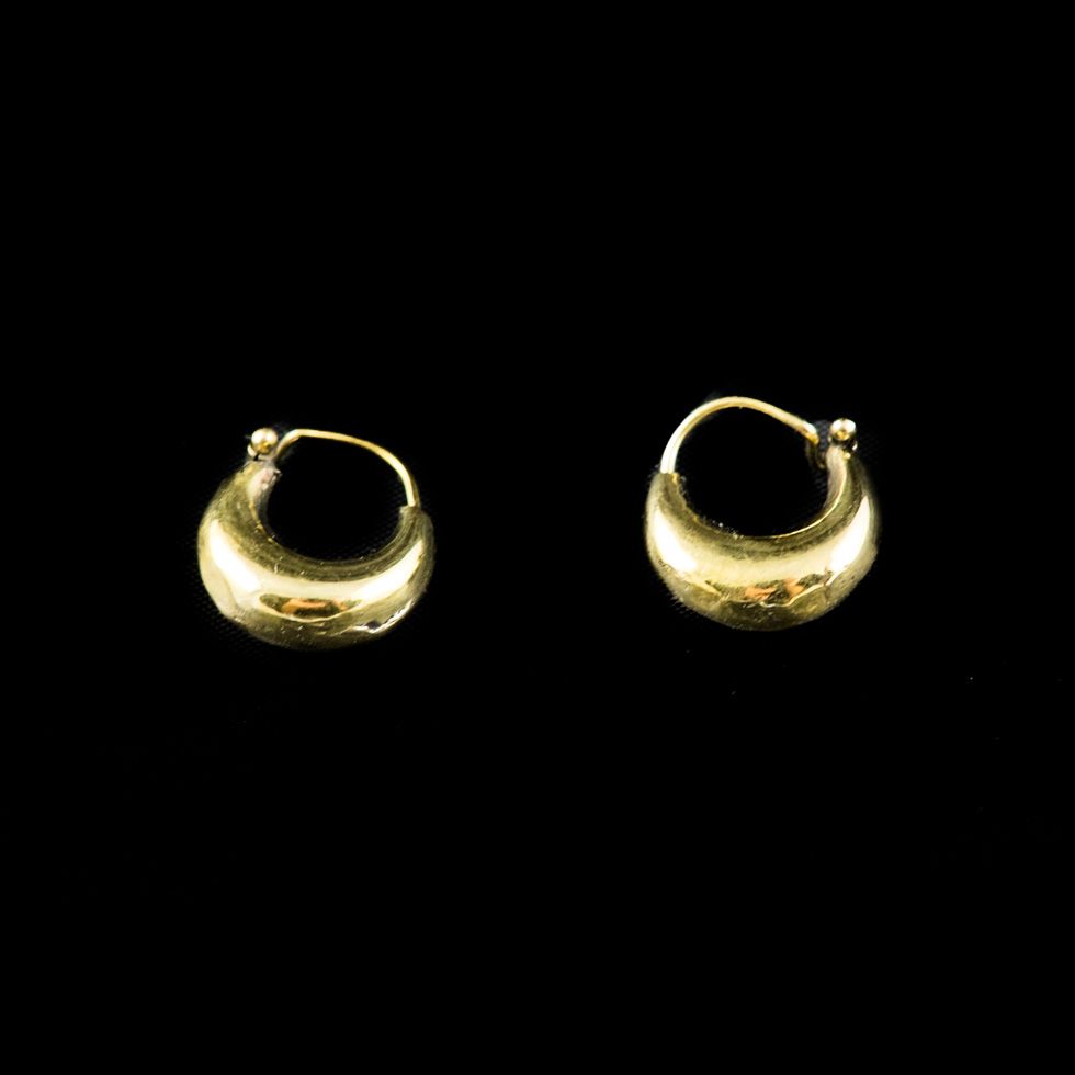 Brass earrings Thoda Nisha India