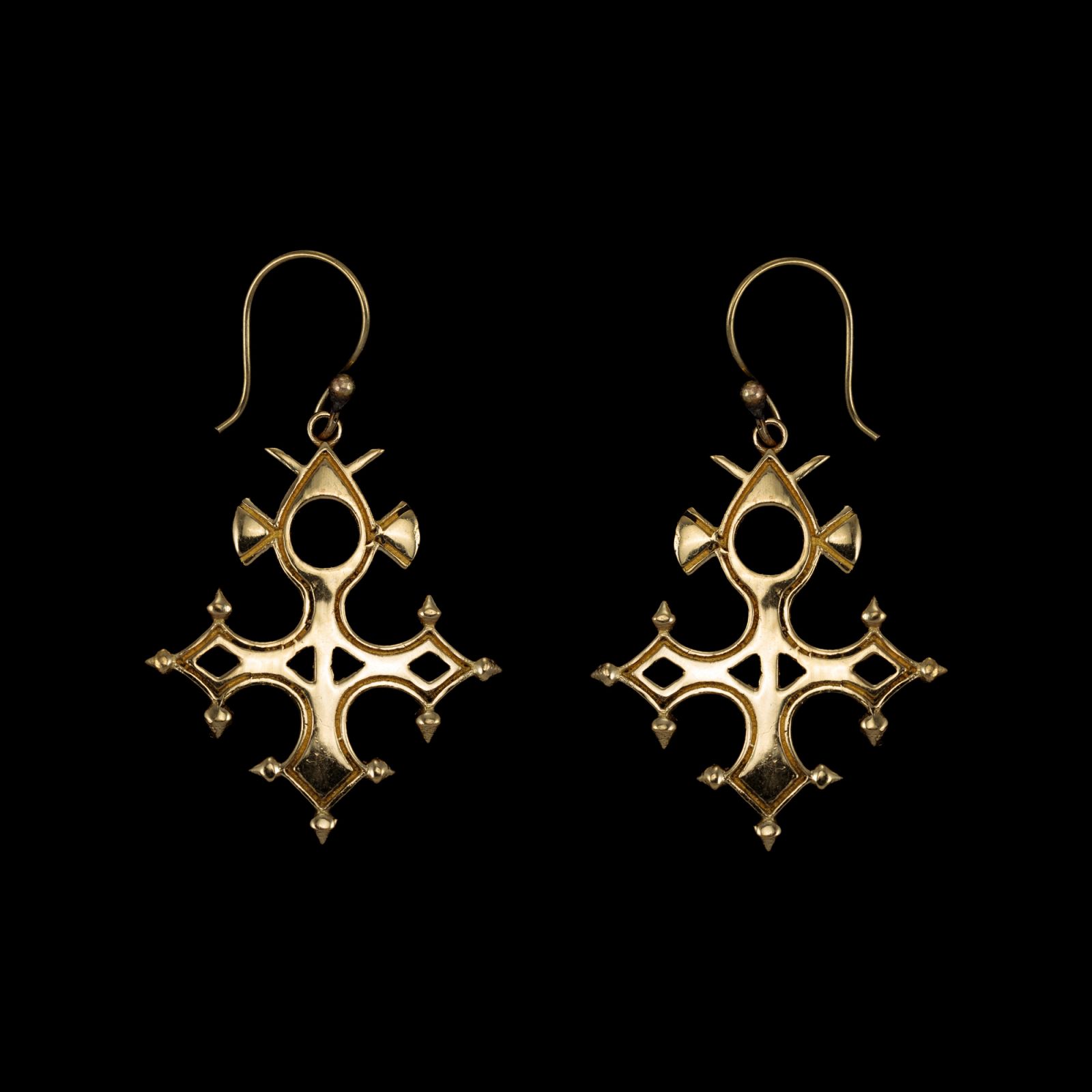 Brass earrings Arthao India