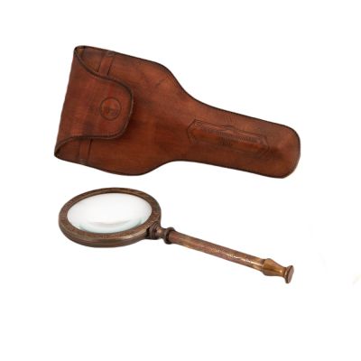Nautical magnifying glass with a leather case