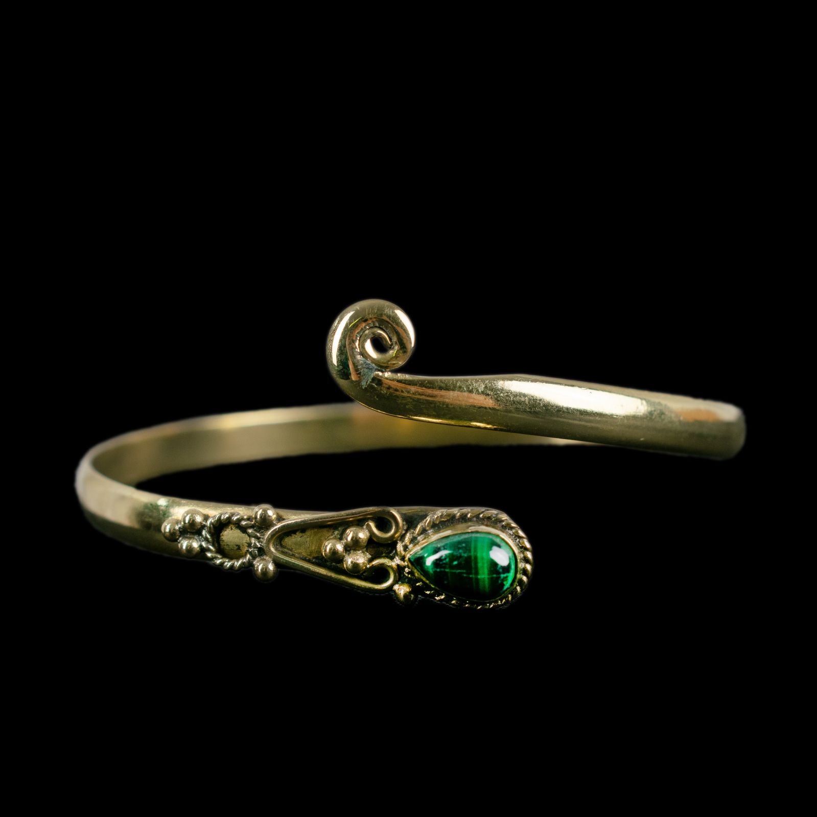 Brass bracelet Sharifah Malachite India