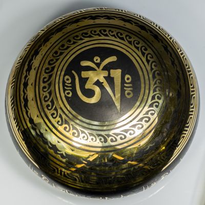 Engraved tibetan bowl Buddha's Eyes 4 Nepal