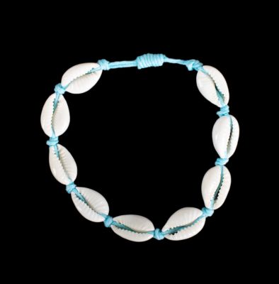 Macramé bracelet with Kauri shells - Luanna Pale Blue