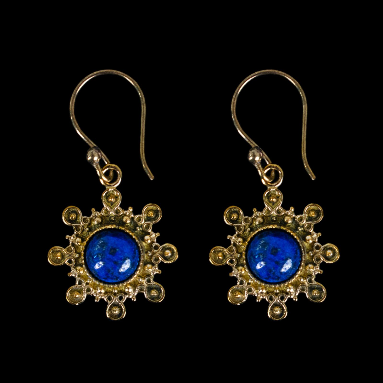 Brass earrings Maalai Lapis lazuli India