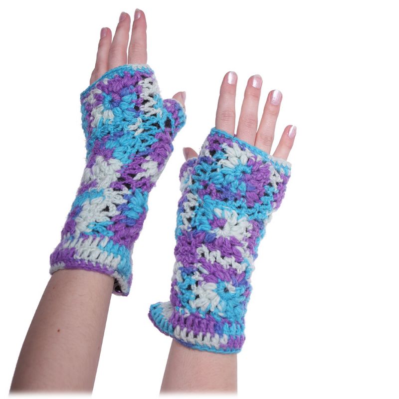 Woolen fingerless gloves Jendela Kalapani Nepal